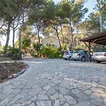 La Casita Blanca,